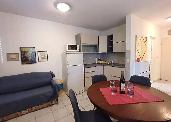 Апартаменты Lovely Vinko In Крк