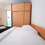 Lovely Vinko In Apartman Krk Town